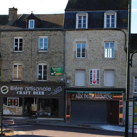 Gite Le Jour J Sainte-Mère-Église Exterior foto